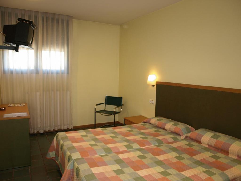 Hotel Lugones Nor Zimmer foto